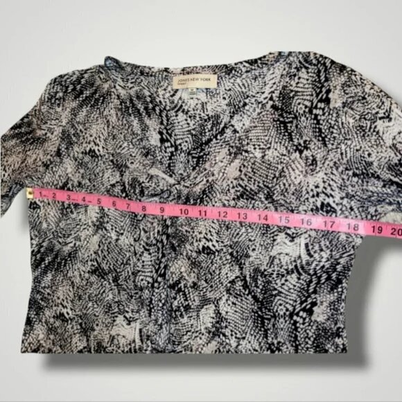 5 Piece Bundle of Purple Tops and Fringe Scarf Vintage Mix - Picture 10 of 15